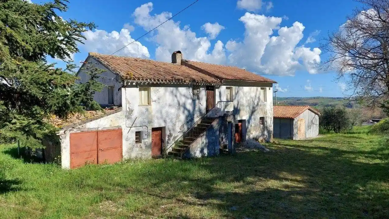 Rustico - Casale in vendita a Belvedere Ostrense