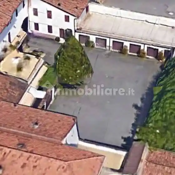 Palazzo - Edificio in vendita a Piacenza