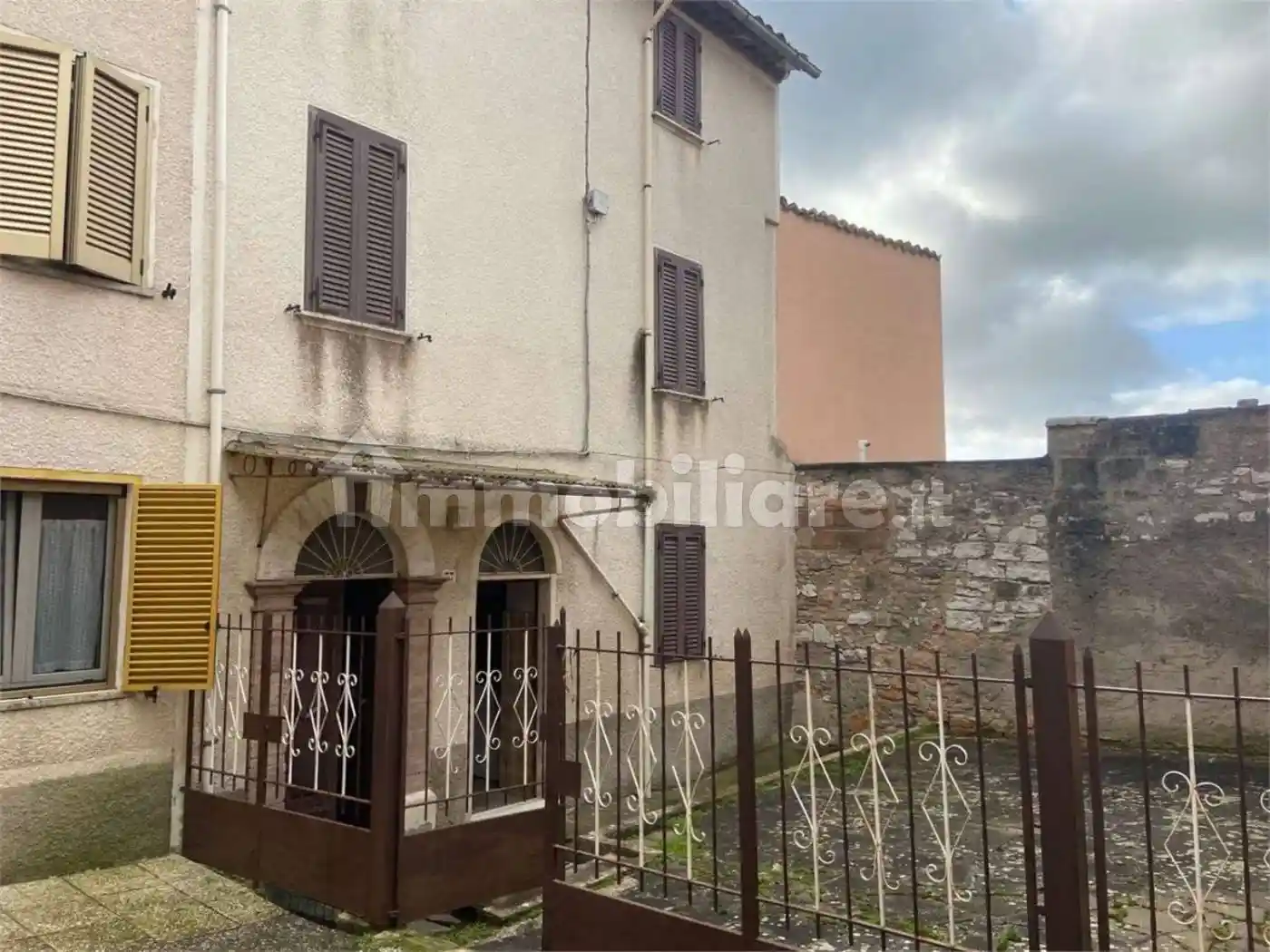 Villa in vendita a Gualdo Tadino