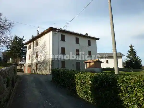 Appartamento in vendita a Frassinoro