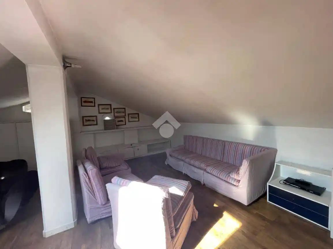 Mansarda via Riviera 83, Via Riviera, Pavia - foto 4