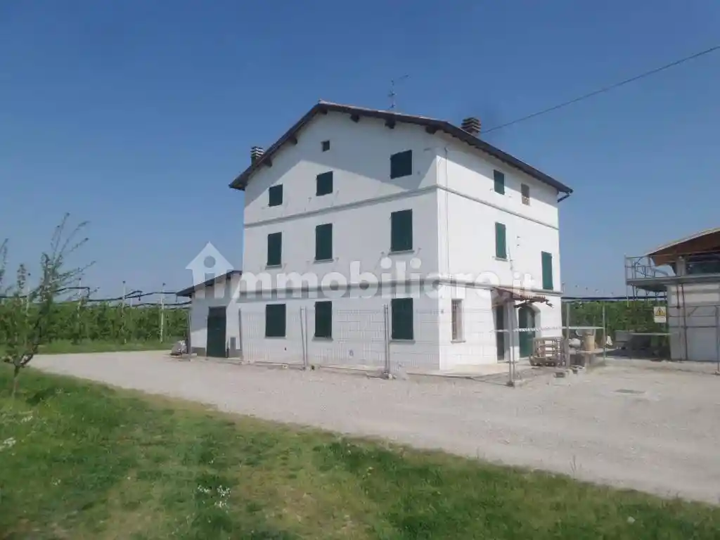 Rustico - Casale in vendita a Soliera