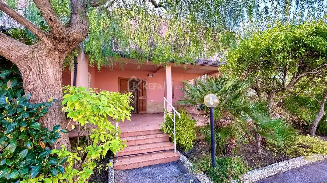 Villetta a schiera in vendita a Pollina