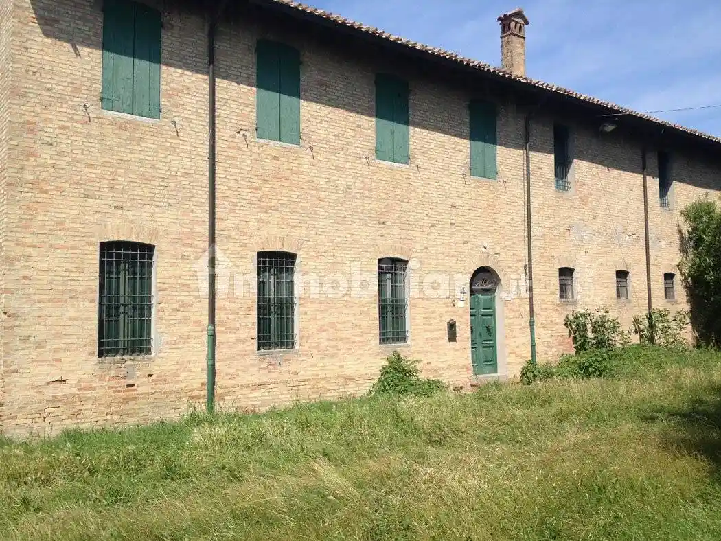 Rustico - Casale in vendita a Ravenna