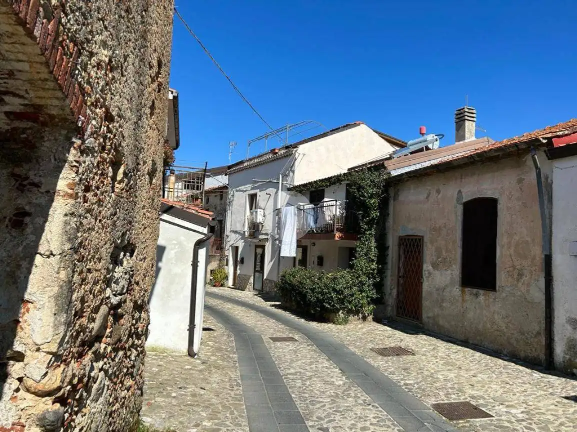 Casa indipendente in vendita a Cosenza