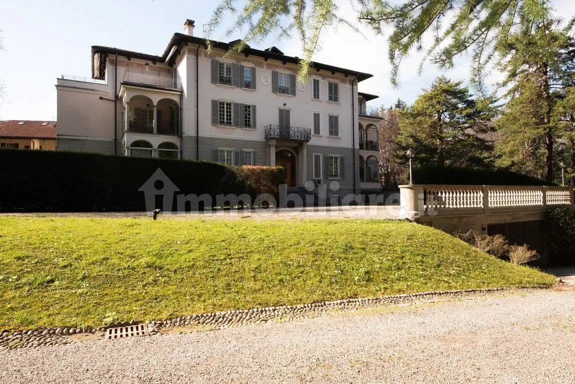 Attico via Giacomo Matteotti 106, Centro, Casciago - foto 2