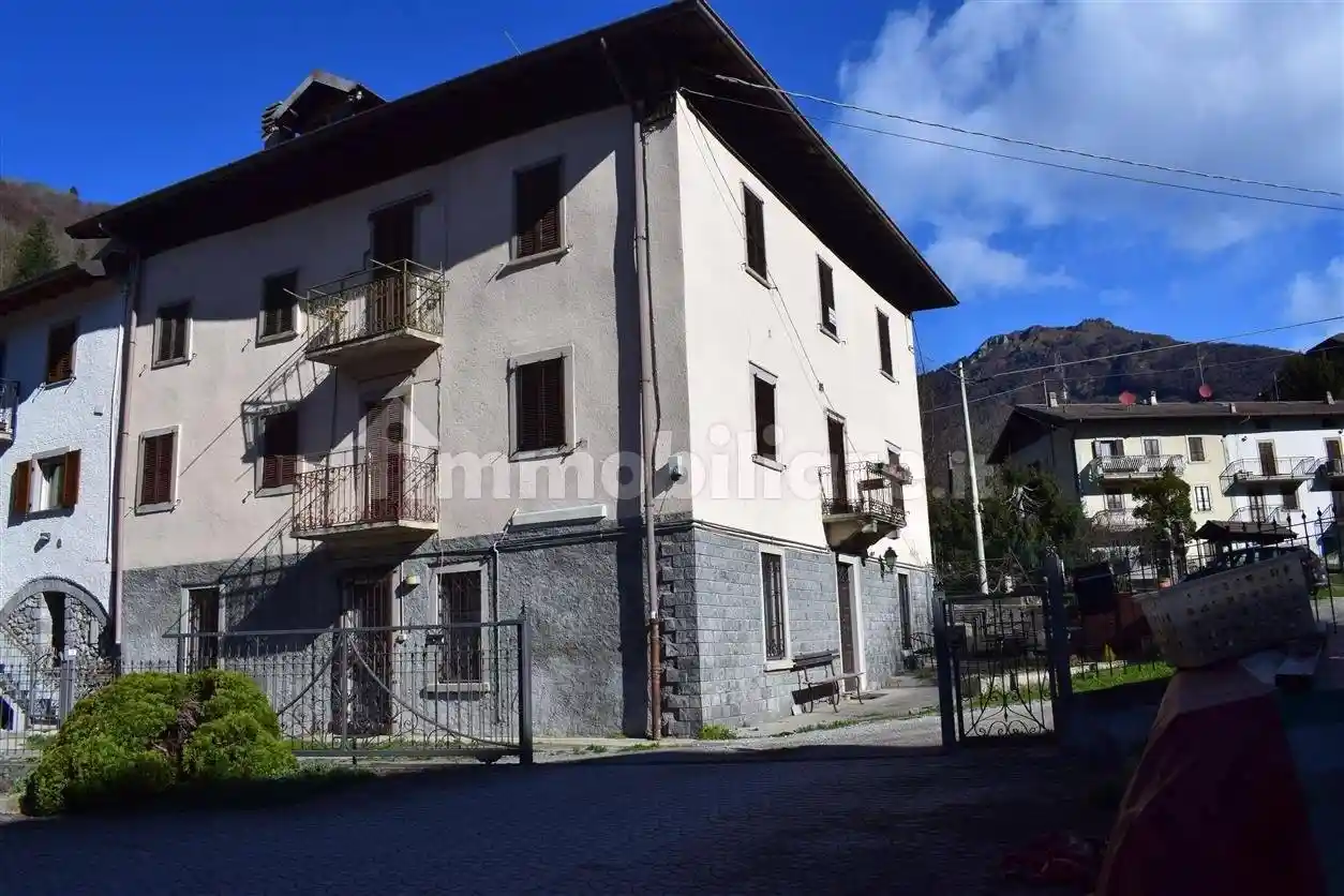 Appartamento in vendita a Serina