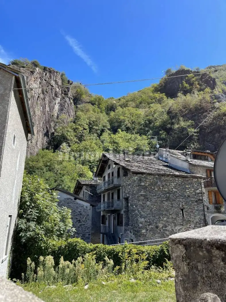 Casa indipendente in vendita a Forcola
