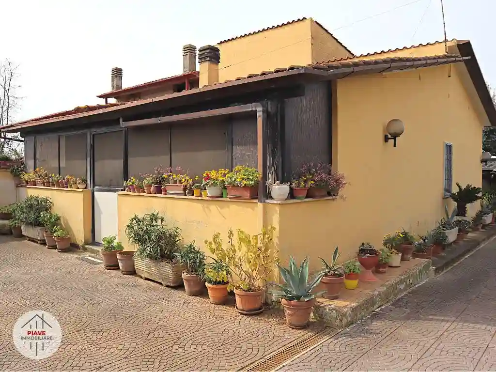 Villa bifamiliare, buono stato, 60 m², Acciarella, Latina - foto 4