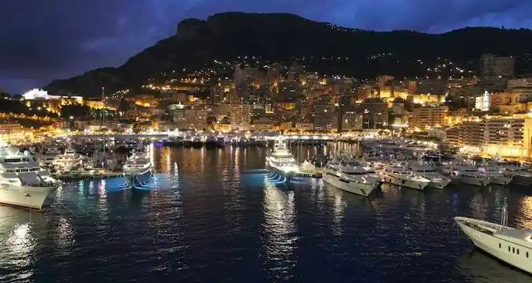 Appartamento in vendita a Montecarlo