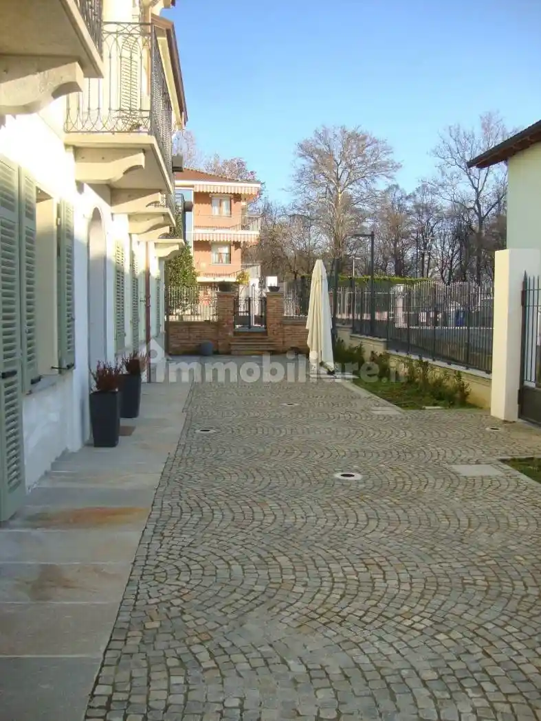 Bilocale piazza Santi Cosma e Damiano, Santena - foto 4