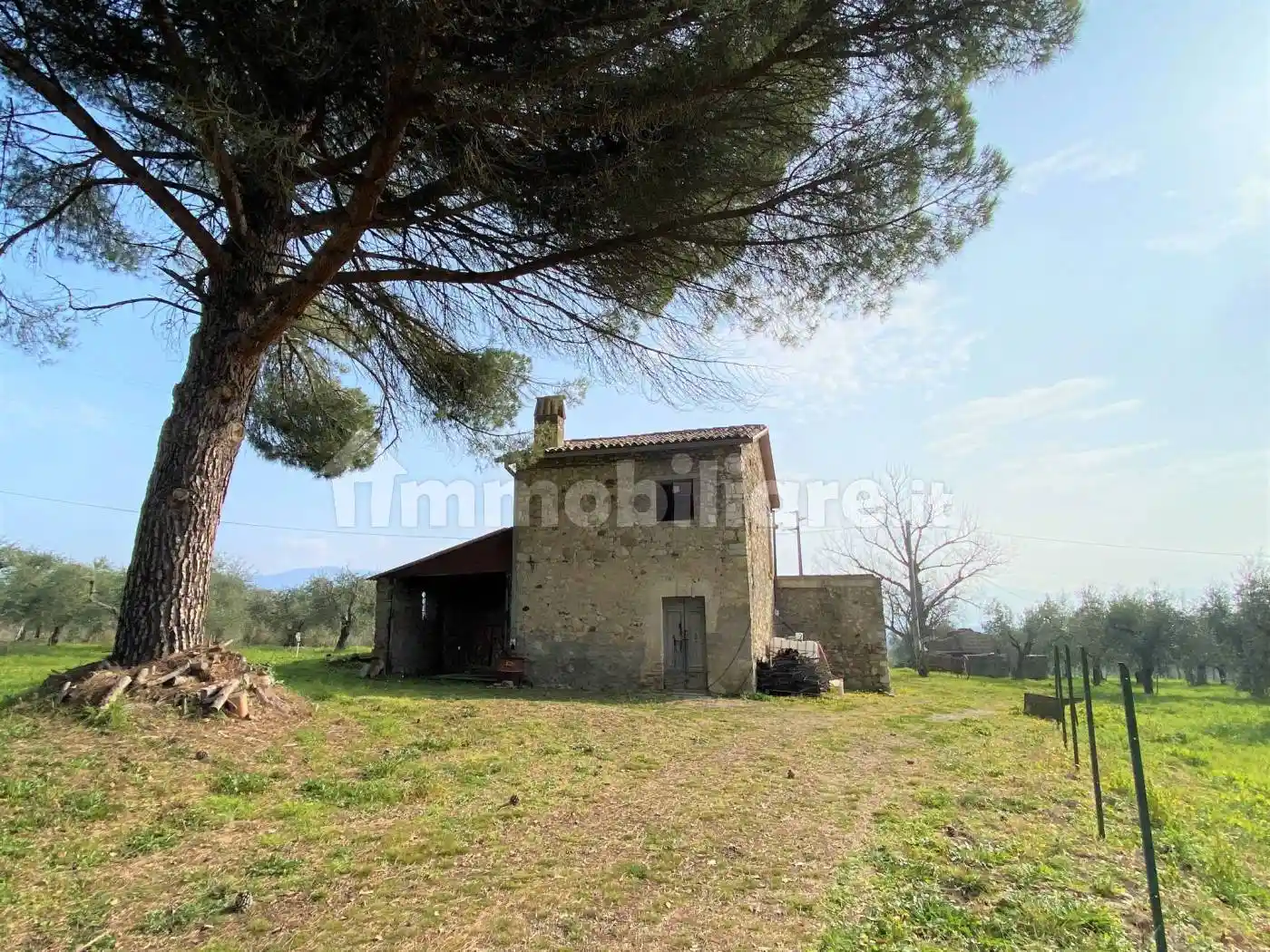 Rustico - Casale in vendita a Baschi