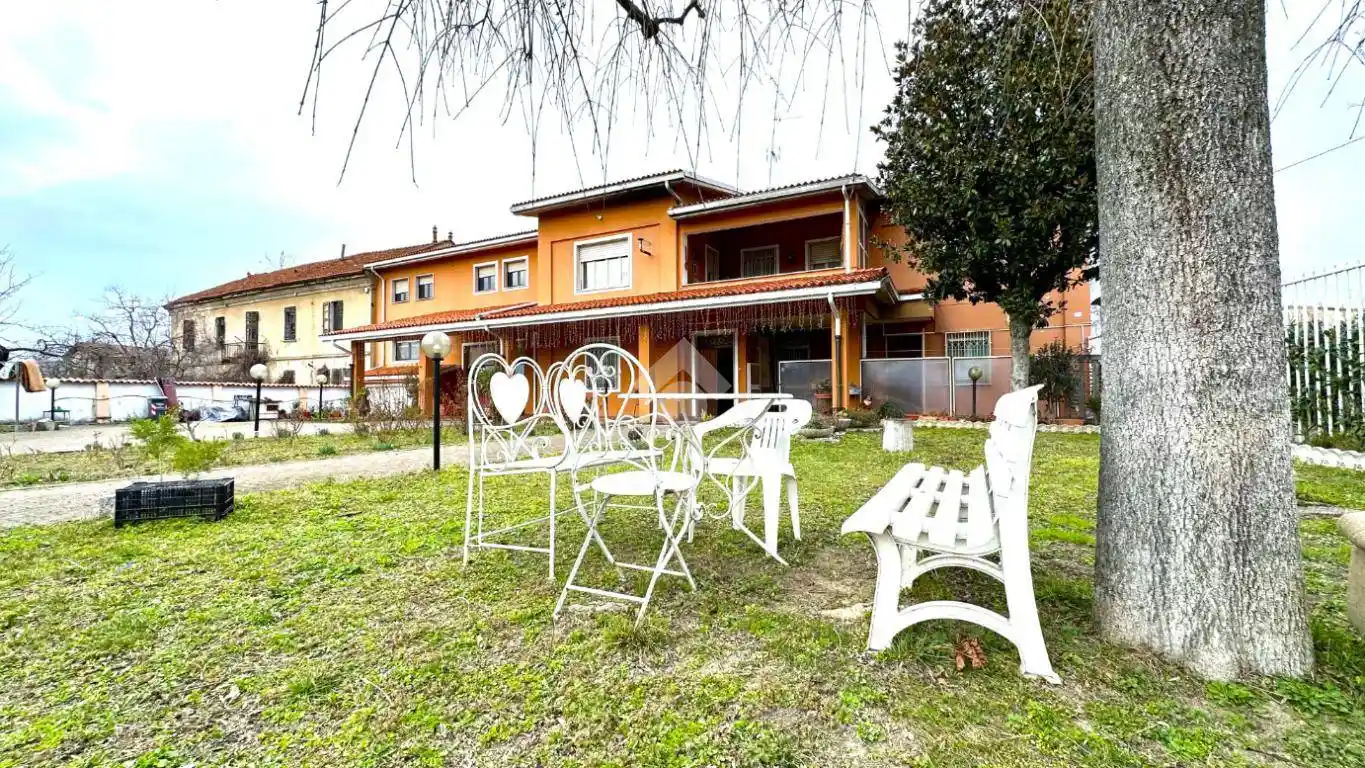 Villa in vendita a Tortona