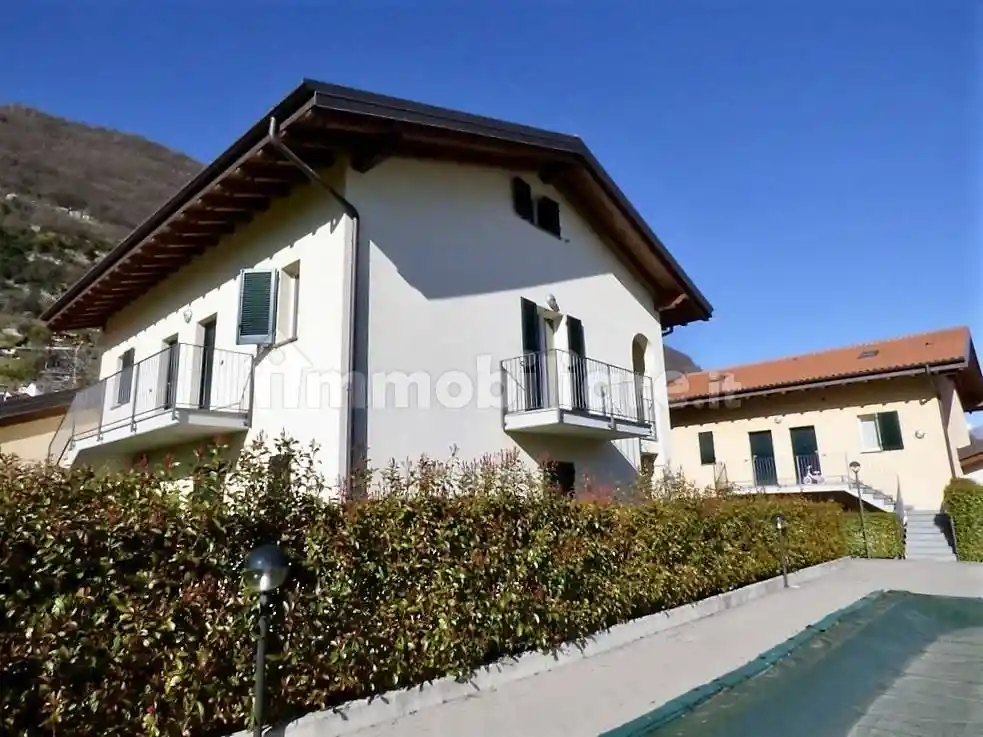 Appartamento in vendita a Tremezzina