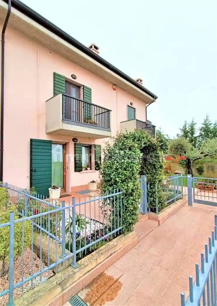 Villetta a schiera - foto 2