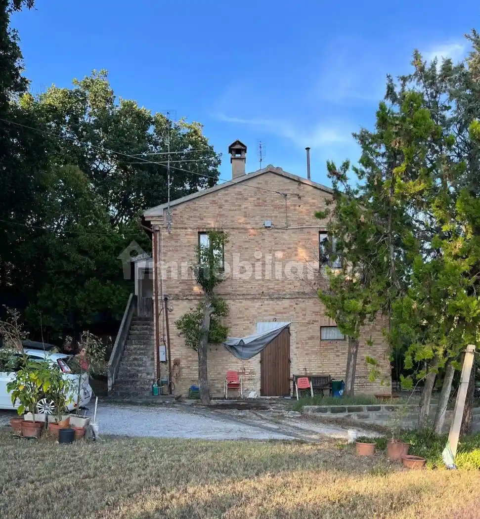 Rustico - Casale in vendita a Ostra Vetere