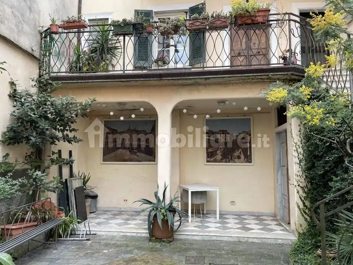Villa in vendita a Sarzana