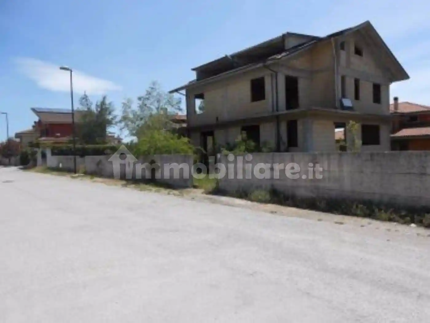 Villa unifamiliare via G. Bianchi, 2, Centro, Avezzano - foto 2