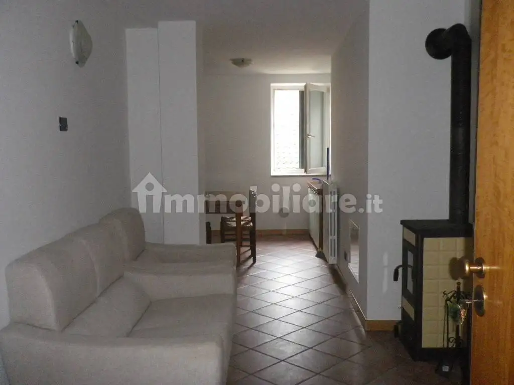 Trilocale via Balbarobe 90, Borgo Chiese - foto 2