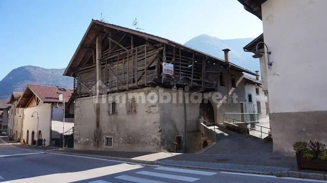 Appartamento in vendita a Tre Ville