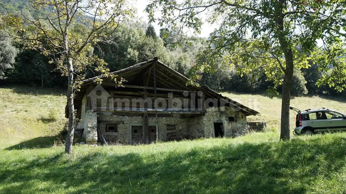 Rustico - Casale in vendita a Borgo Chiese