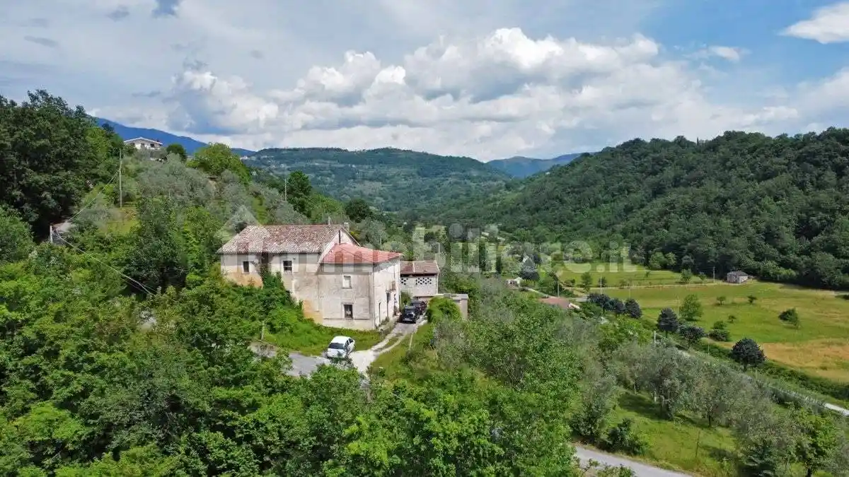 Rustico - Casale in vendita a Pescosolido