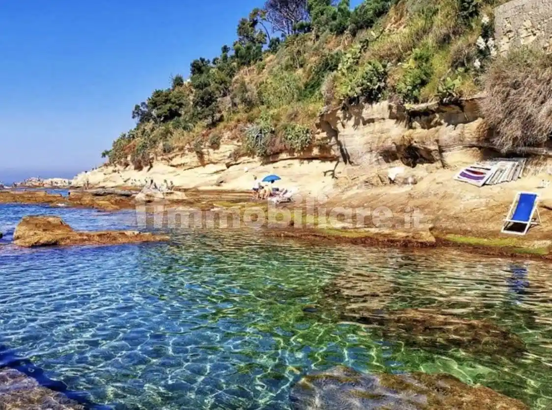 Villa in affitto a Napoli