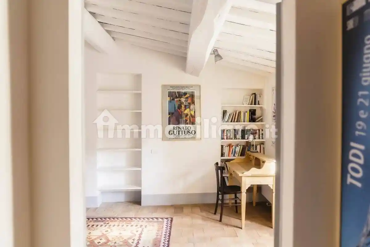 Appartamento in vendita a Todi