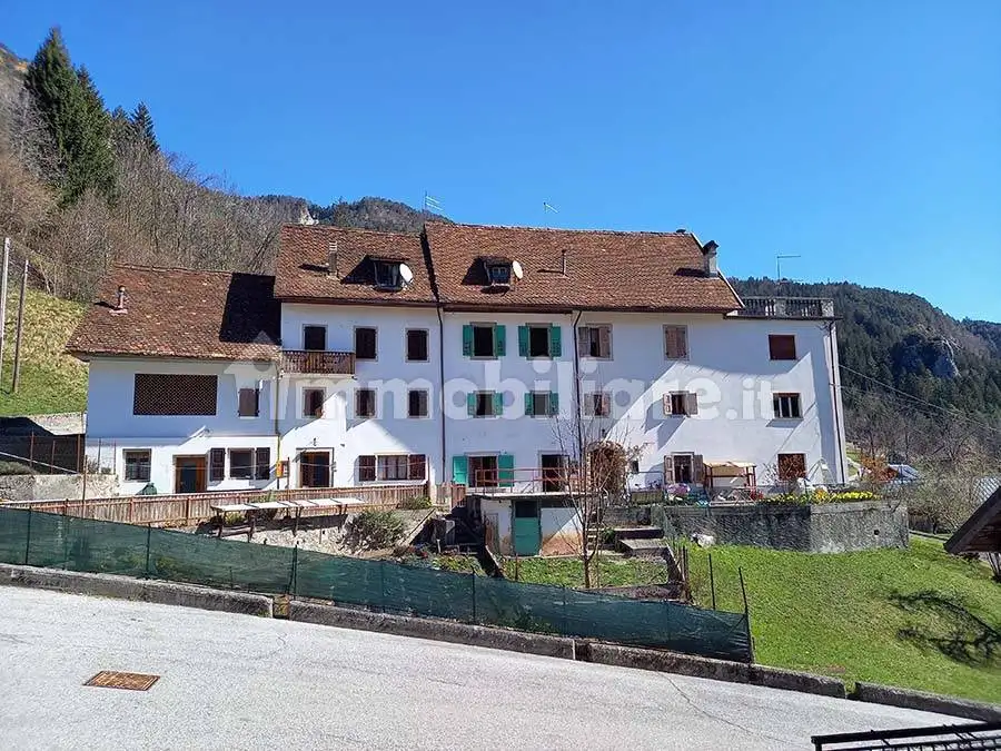 Casa indipendente in vendita a Prato Carnico