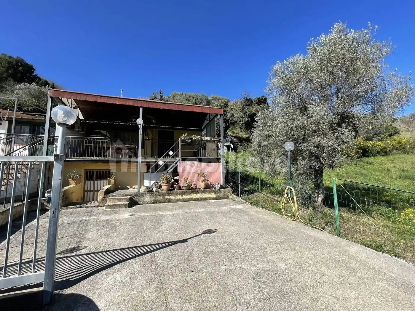 Casa indipendente in vendita a Santo Stefano di Camastra