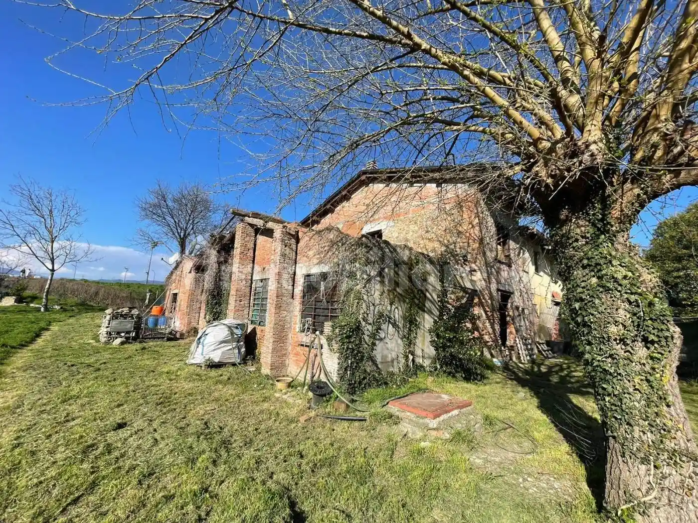 Casa indipendente in vendita a Ponte Buggianese