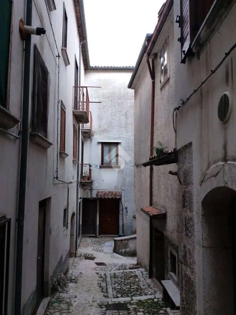 Terratetto unifamiliare centro Storico via De Sanctis, Castelvetere sul Calore - foto 5