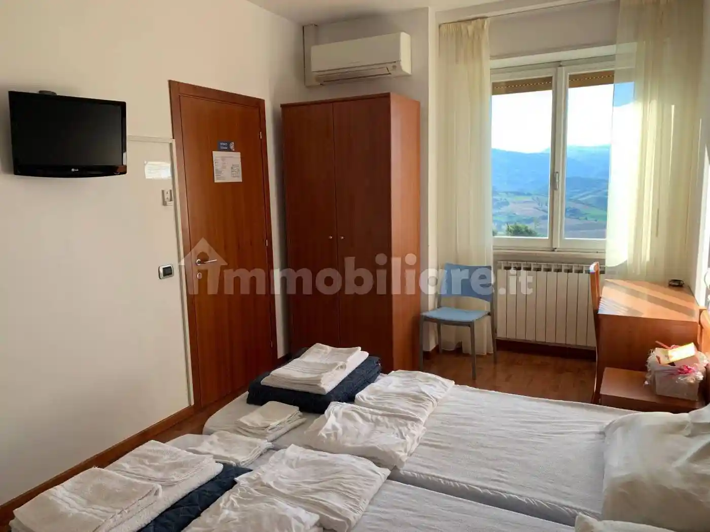 Appartamento viale Giacomo Leopardi, Centro, Camerino - foto 4