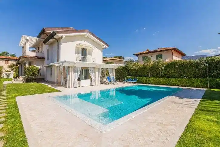 Villa in vendita a Forte dei Marmi