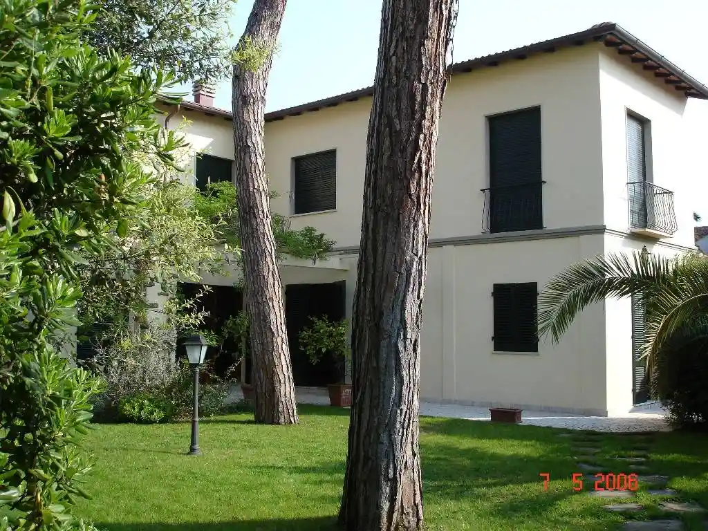Villa in vendita a Forte dei Marmi