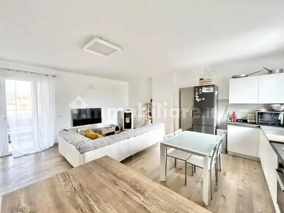 Appartamento in vendita a Cecina