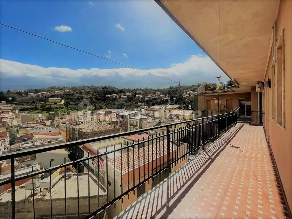 Appartamento in vendita a Bronte