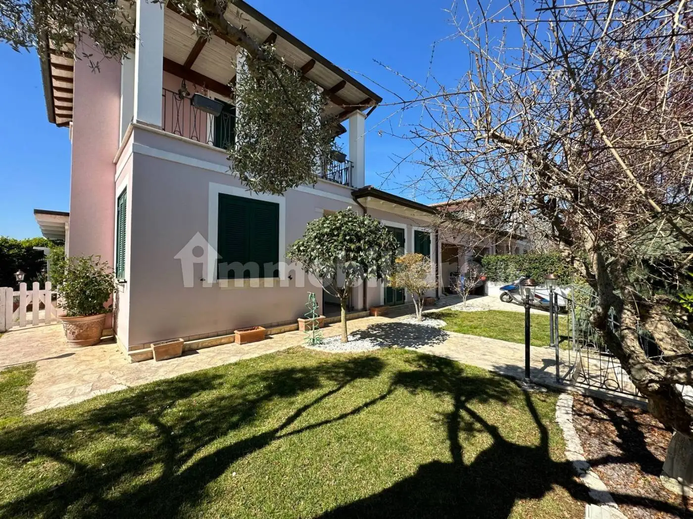 Villa in vendita a Mosciano Sant'Angelo