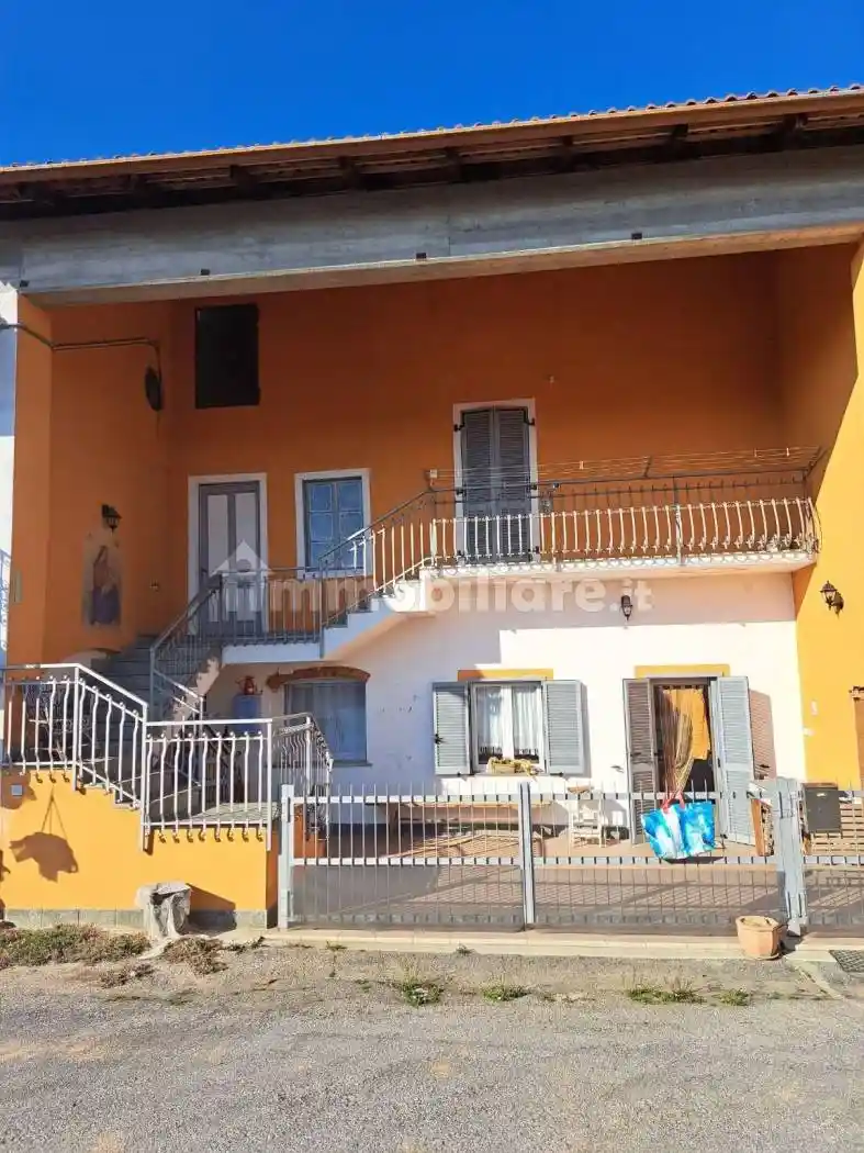 Casa indipendente in vendita a Villanova Mondovì