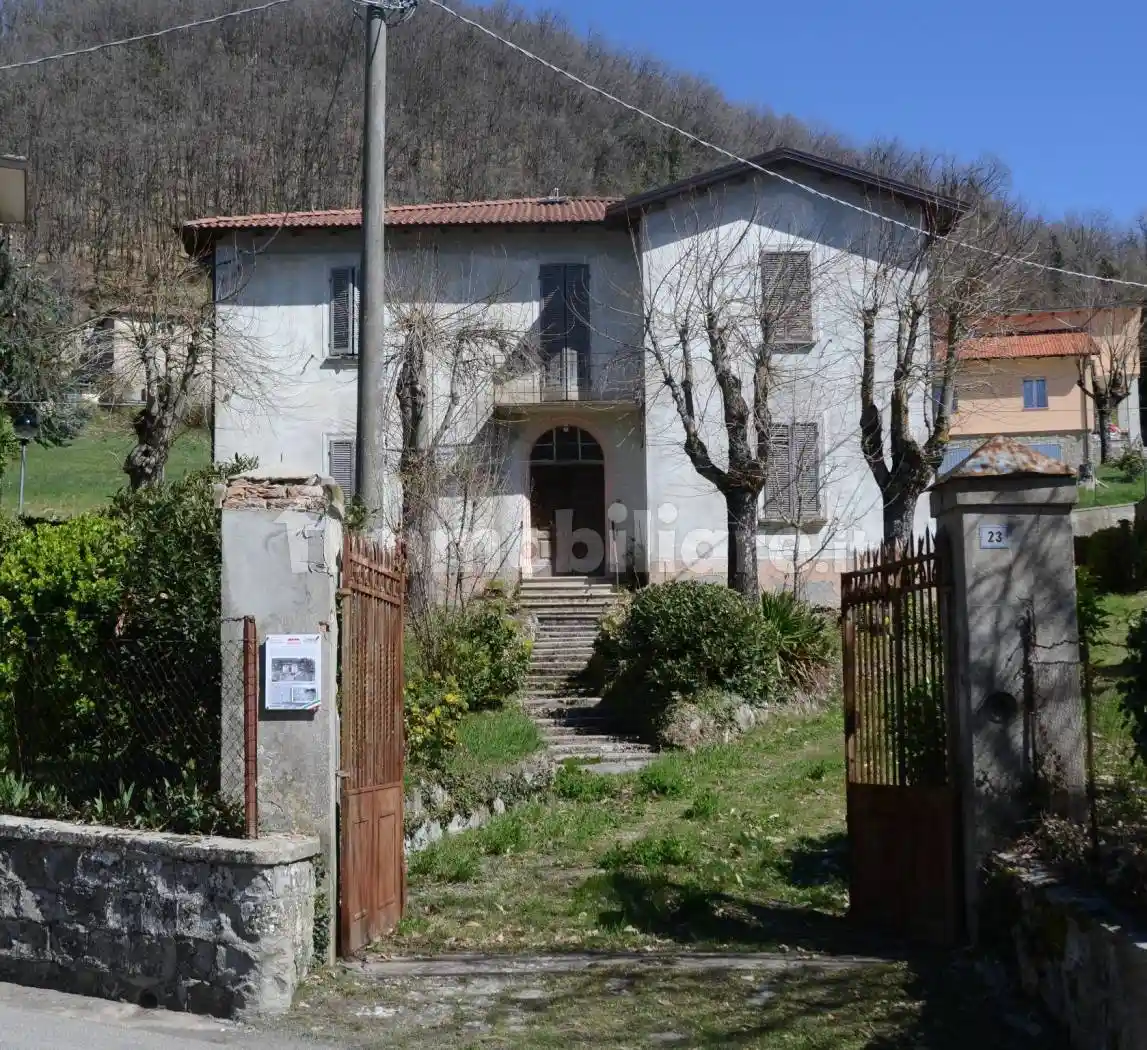 Casa indipendente in vendita a Castel d'Aiano