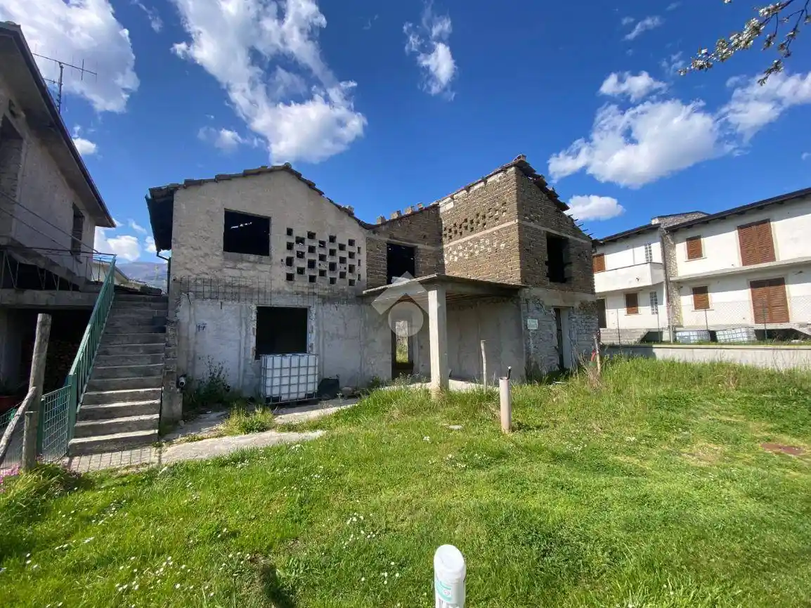 Rustico - Casale in vendita a Sora