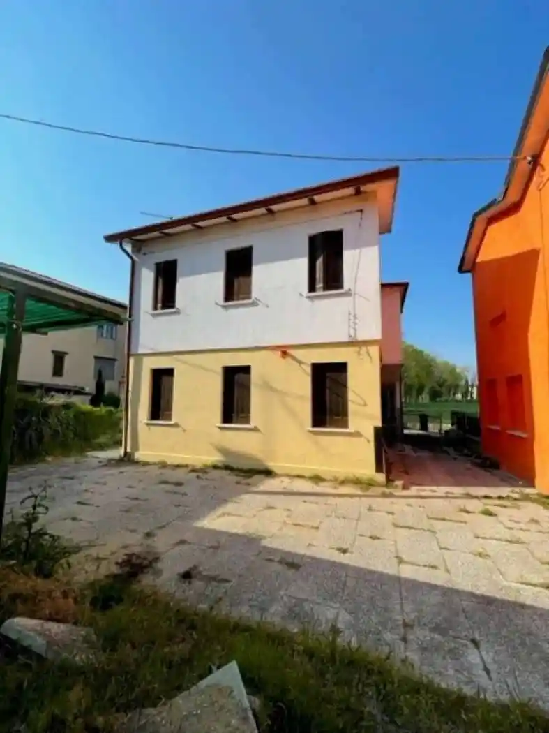 Casa indipendente in vendita a Padova
