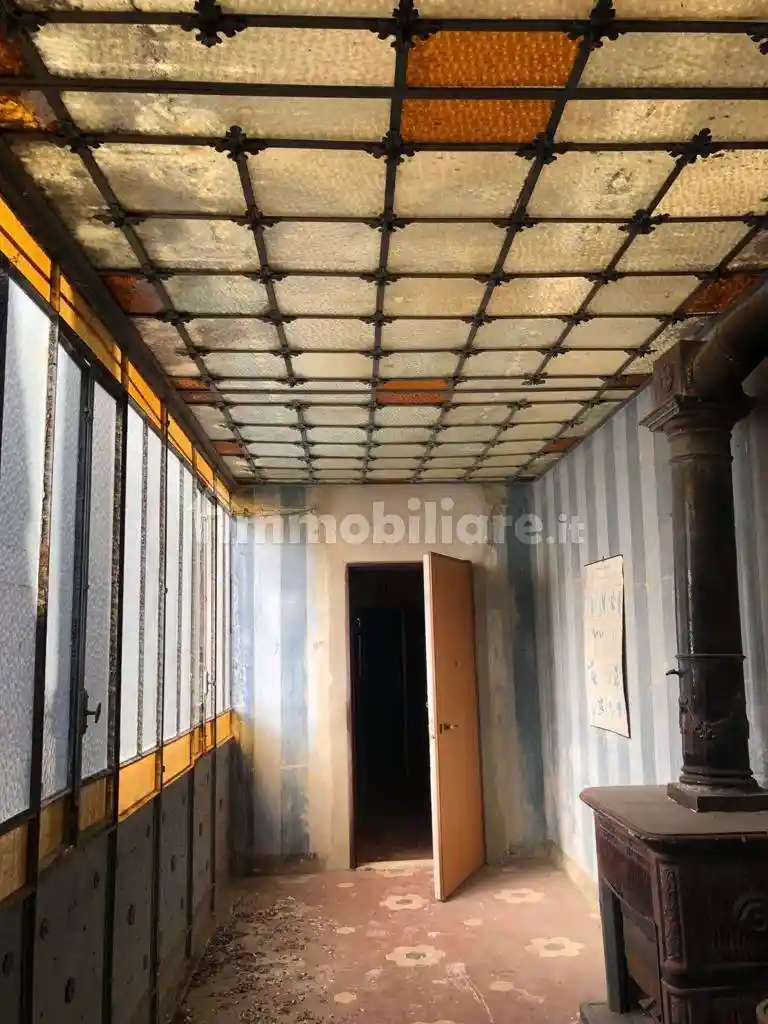 Palazzo - Edificio in vendita a Piacenza