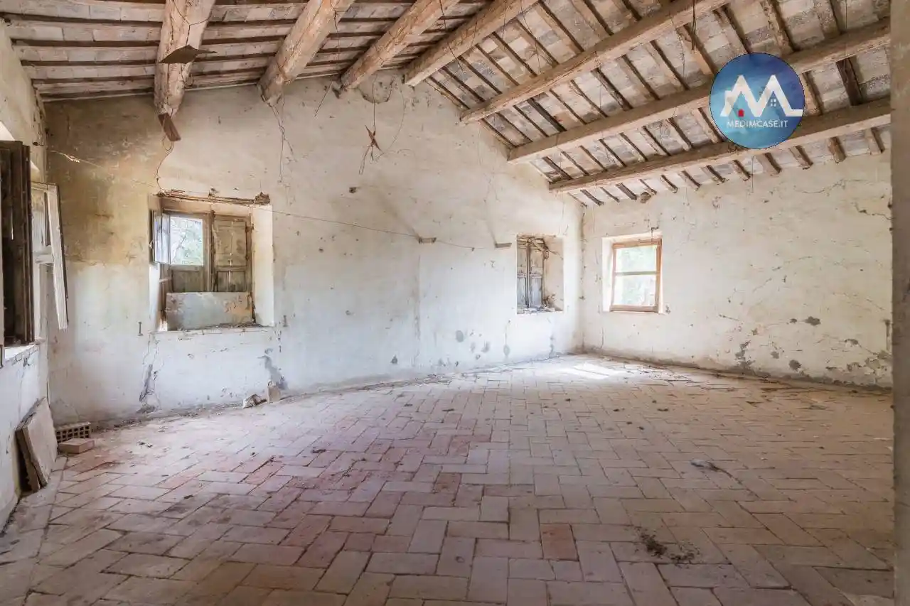 Rustico - Casale in vendita a Pesaro