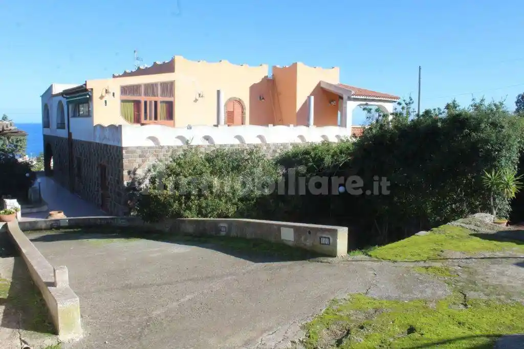 Villa in vendita a Lipari