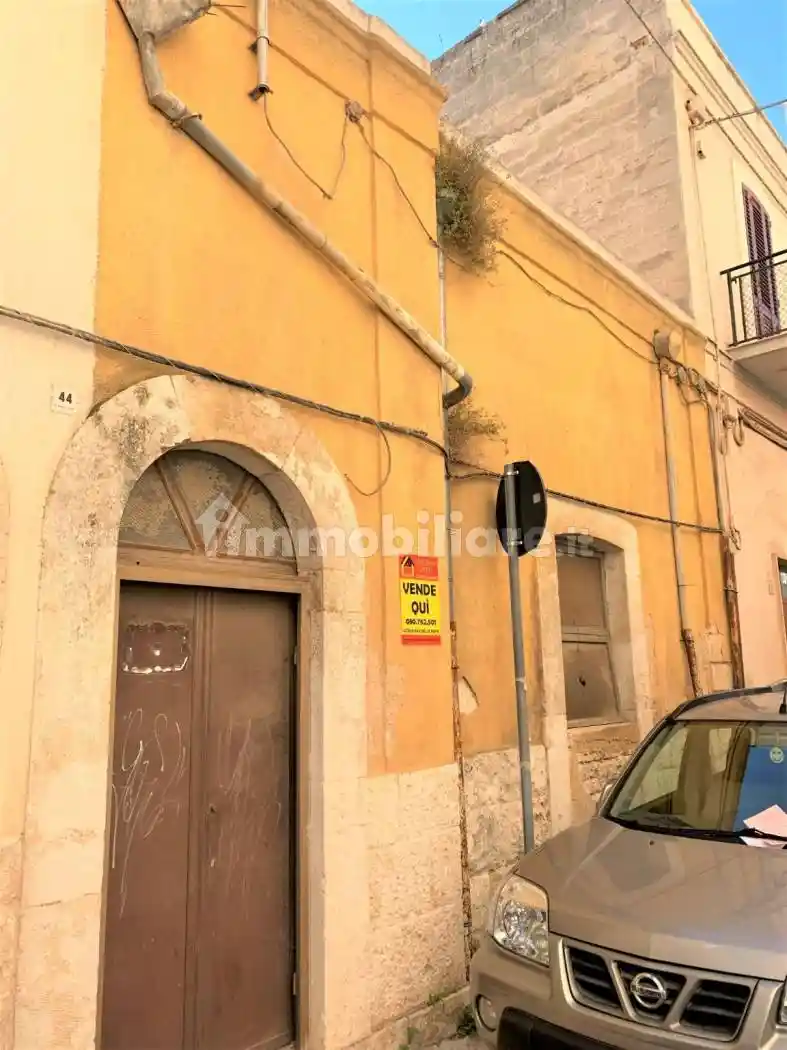 Rustico - Casale in vendita a Acquaviva delle Fonti