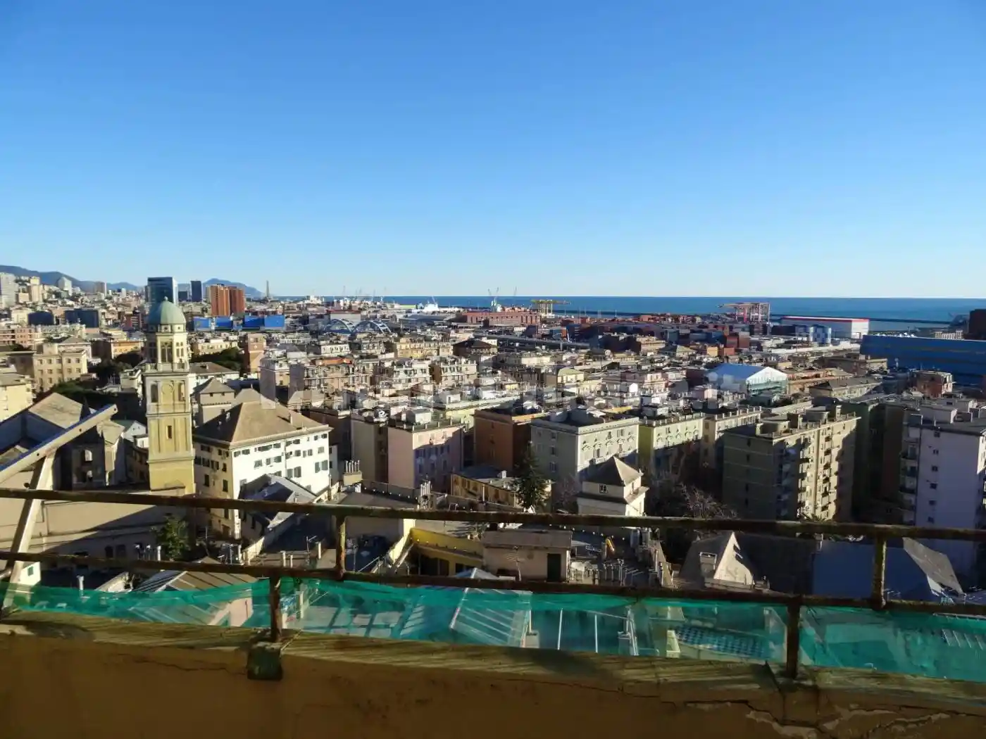 Appartamento in vendita a Genova