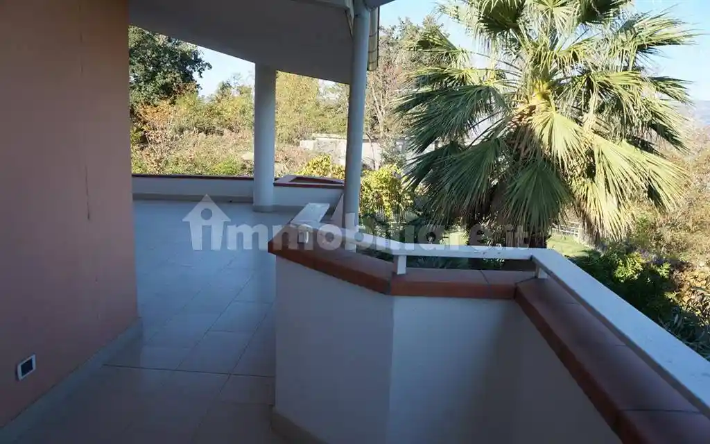 Villa unifamiliare, ottimo stato, 380 m², Roges, Rende - foto 2
