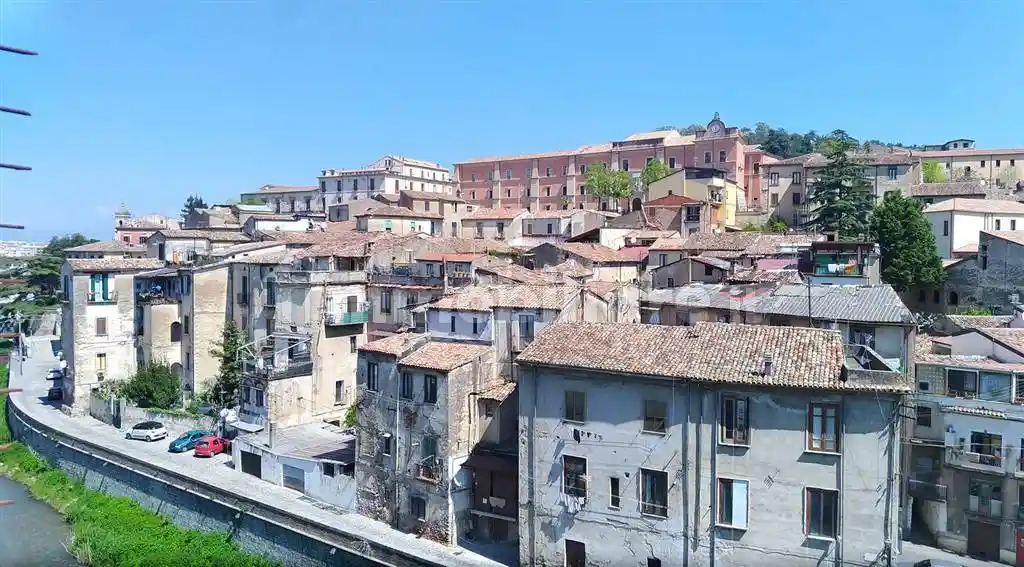 Quadrilocale da ristrutturare, Centro, Cosenza - foto 2