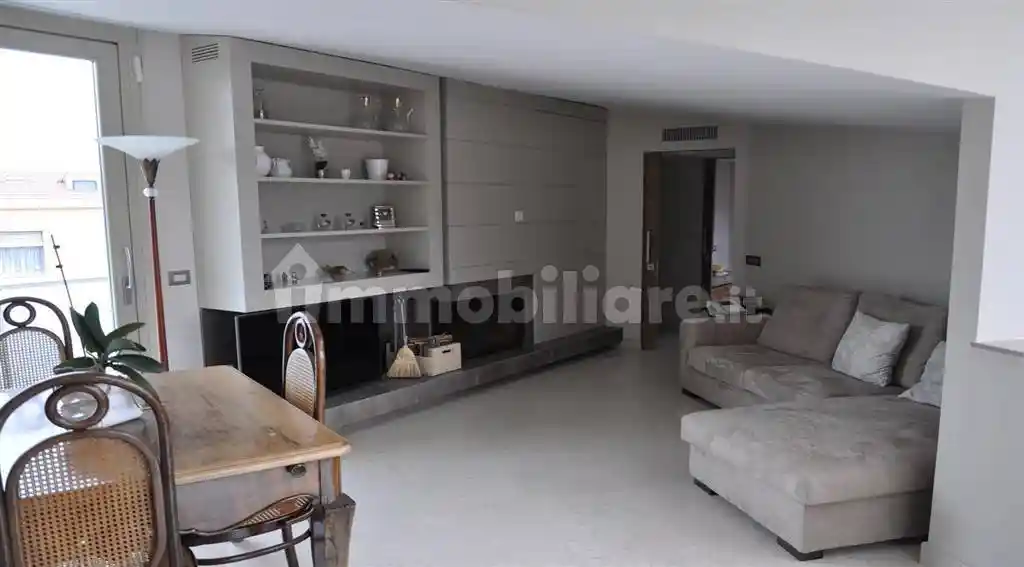 Appartamento 215 m², Centro, Cosenza - foto 2